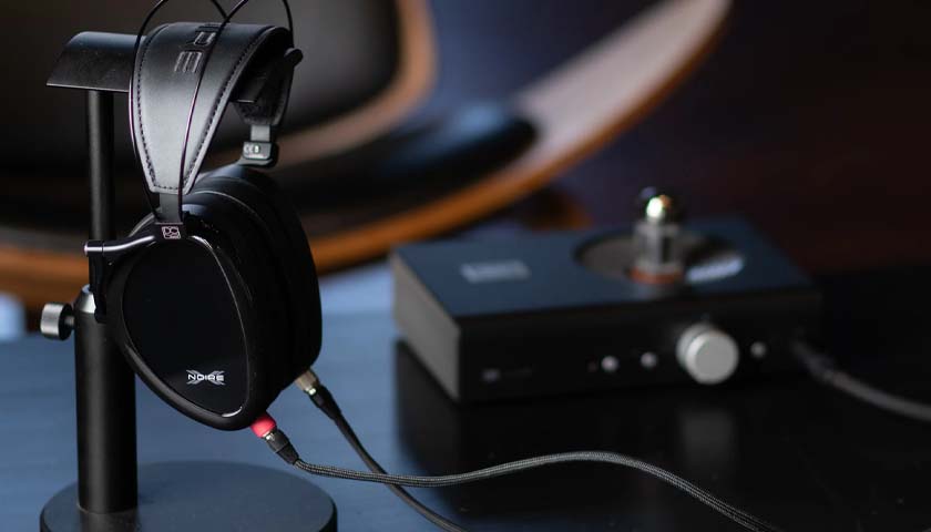 Полноразмерные наушники Dan Clark Audio Noire X - 2m 4-pin XLR